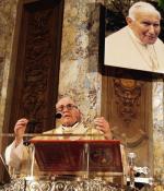 Papież Franciszek (na zdjęciu jeszcze jako kardynał Bergoglio) nigdy nie narzucał się specjalnie ze swoją jezuickością