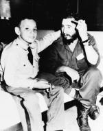 Fidel Castro ze swoim synem z pierwszego małżeństwa, Fidelitem, w czasie spotkania w hawańskim hotelu