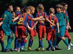 Piłkarska szkółka Barcelony: ci chłopcy, gdy dorosną, mają na boisku szybko myśleć i bezbłędnie panować nad piłką. Fot. Jasper Juinen