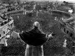 Pontyfikat Piusa XII przypadł na lata 1939–1958 (na zdjęciu: papież udziela błogosławieństwa Urbi et Orbi z balkonu Bazyliki św. Piotra, 1950 r.)