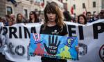 W całej zjednoczonej Europie mnożą się manifestacje przeciw TTIP. Na zdjęciu protest w Rzymie w maju tego roku