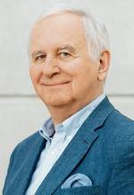 Prof. Piotr Płoszajski jest kierownikiem Katedry Teorii Zarządzania Szkoły Głównej Handlowej w Warszawie