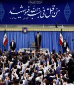 Ajatollah Ali Chamenei na uroczystości upamiętniającej ponad 400 irańskich ofiar ubiegłorocznej paniki w Mekce