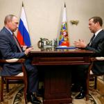 Dwaj zwycięzcy wyborów w Rosji: prezydent Putin i formalny szef „Jedinoj Rossii” Dmitrij Miedwiediew