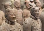 Wśród ponad 8 tysięcy posągów nie ma dwóch identycznych postaci ani twarzy.