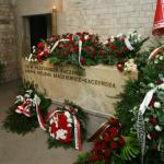 Wydobycie szczątków pary prezydenckiej z grobu na Wawelu ma się odbyć w połowie listopada.