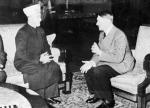 Muhammad Amin al-Husajni spotkał się z Adolfem Hitlerem 28 listopada 1941 r. w berlińskiej Nowej Kancelarii Rzeszy, aby omówić kwestię „likwidacji żydowskiej siedziby narodowej” w Palestynie 