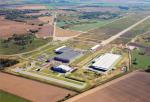 Pas startowy na dawnym lotnisku wojskowym w Stargardzie to miejsce inwestycji firmy Cargotec.