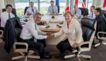 Duet Barack Obama i Angela Merkel współpracował w sprawach wolności obywatelskich na świecie.  Ale przechodzi do przeszłości. Zdjęcie ze szczytu G7 w maju  w Japonii.