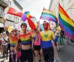 Społeczności LGBT uważają, że powinny mieć więcej praw.