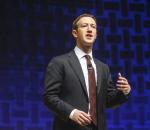 Mark Zuckerberg już obiecał, że Facebook zajmie się kasowaniem nieprawdziwych wpisów.