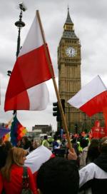 Polacy w Wielkiej Brytanii nie unikają walki o swoje prawa (na zdjęciu demonstracja w Londynie w 2009 r.).  Tym razem ich i innych imigrantów wsparła Bruksela 