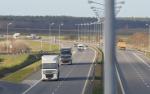 Na drogach można spotkać coraz mniej starych ciężarówek, bo polskie firmy sukcesywnie wymieniają sprzęt na nowy.