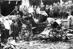 12 sierpnia 1906 r. wybuch 14 kg dynamitu zniszczył kompletnie petersburską rezydencję Stołypina. W zamachu zginęło 25 osób, ranne zostały dzieci premiera, ale tym razem on sam nie ucierpiał.