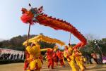Smok tańczy w Nantong. Chiński Nowy Rok – tym razem Koguta – można uznać za oficjalnie rozpoczęty.