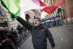 Protest włoskich taksówkarzy w Rzymie przeciwko liberalizacji rynku przewozów 