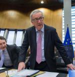 Jean-Claude Juncker wczoraj w siedzibie Komisji Europejskiej w Brukseli, przed popołudniowym wystąpieniem w Parlamencie Europejskim.