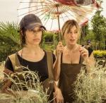 Micaela Ramazzotti (Donatella) i Valeria Bruni Tedeschi (Beatrice) w „Zwariować ze szczęścia”.