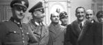 René Bousquet, szef policji Vichy (pierwszy z prawej), podczas spotkania z niemieckimi oficjelami w Marsylii (1943 r.). Jego celem była organizacja obławy na marsylskich Żydów.