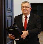 Andrzej Adamczyk przyznaje, że mówiąc o zakazie, dokonał „skrótu myślowego” 
