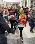 Te Syryjki dostały wizy humanitarne i polecą z Libanu do Włoch, gdzie złożą wnioski azylowe.
