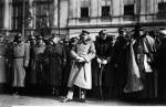 Rafał Ziemkiewicz  Piłsudski, obejmując napoleońską władzę, jak przystało na dobrego władcę, ogłosił powszechną amnestię. Dla wszystkich. Pod jednym wszakże warunkiem: bezwarunkowego uznania jego wodzostwa.