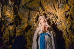 Lourdes, czyli uzdrowienia. To dziś jedno z najważniejszych obok Fatimy sanktuariów maryjnych Europy