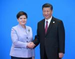 Polska premier Beata Szydło i przywódca Chin Xi Jinping wczoraj w Pekinie.