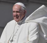 Papież Franciszek podkreśla, że uchodźcy nie mogą być kojarzeni z terrorystami   