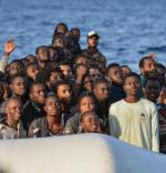 Uchodźcy pochodzą głównie z Afryki Zachodniej, m.in. z Nigerii, Ghany, Mali, Senegalu.
