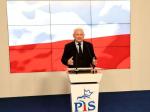 U progu wakacji Jarosław Kaczyński ma powody do zadowolenia. Platforma traci w sondażach,  a przewaga PiS wynosi już 11 proc.  