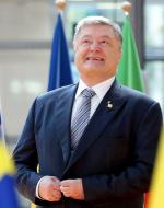 Prezydent Petro Poroszenko świętuje koniec długiego procesu ratyfikacji umowy o stowarzyszeniu z Unią.