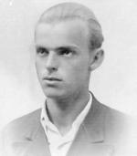 Tadeusz Góra w 1938 r. szybowcem pokonał trasę z Bezmiechowej do Wilna – 578 km.