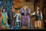 Akcja opery Verdiego rozgrywa się w starożytności w Babilonie i Judei.