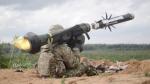Amerykański żołnierz strzela z wyrzutni Javelin w czasie ćwiczeń „Saber Strike” w Estonii w ubiegłym roku 