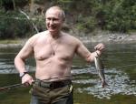 Władimir Putin z wędkarskim trofeum.