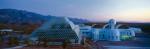 Biosfera 2 powstała w Oracle w stanie Arizona. Miała być namiastką Ziemi, pierwszym zaprojektowanym przez człowieka zamkniętym ekosystemem. Projekt nie do końca się powiódł.