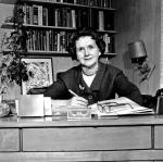 Rachel Carson, autorka książki „Cicha wiosna”, uznawana jest za matkę ekologii. Jej krytycy twierdzą, że ma na sumieniu więcej ofiar niż Hitler i Stalin.