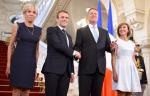 Czwartek, Pałac Prezydencki w Bukareszcie. Prezydenci Francji i Rumunii, Emmanuel Macron i Klaus Iohannis, z małżonkami.