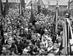 Odpłata za Berezę. Strajk chłopów poprzedziła bojowa odezwa Wincentego Witosa, przywódcy Stronnictwa Ludowego, represjonowanego przez sanację (na zdjęciu Witos niesiony na rękach przez działaczy ruchu ludowego, w 1933 r. w Wierzchosławicach)