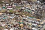Karaiby zniszczone przez Irmę. Na zdjęciu miasto Road Town na Tortoli, stolica Brytyjskich Wysp Dziewiczych. Fotografię udostępniło w środę brytyjskie Ministerstwo Obrony. Irma była jednym  z najpotężniejszych huraganów w historii zarejestrowanych na Morzu Karaibskim 