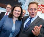 Andrea Nahles przejęła przewodniczenie frakcji SPD  w Bundestagu od Thomasa Oppermanna  