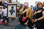 Portret Pacquiao, hymn narodowy, podniosła atmosfera. Mieszkańcy Manili oglądają transmisję walki swojego bohatera (3 maja 2015 r., Manny przegrał z Floydem Mayweatherem)