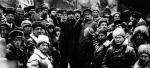 Lenin z członkami swojego rządu w czasie obchodów 2. rocznicy wybuchu Rewolucji Październikowej.