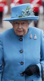 Fundusz należący do królowej Elżbiety II  lokował pieniądze w rajach podatkowych  