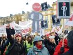 Żądamy podwyżek! Demonstracja pracowników sądownictwa 13 listopada  w Warszawie. Jeden  z niezliczonych tej jesieni polskich protestów