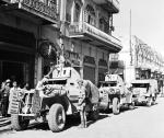 Podpisany 14 lipca 1941 r. przez gen. Dentza akt kapitulacji nakazywał ewakuację wszystkich żołnierzy Armii Lewantu i zniszczenie uzbrojenia. Na zdjęciu: brytyjskie oddziały na ulicach Aleppo.