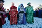 Orszak Trzech Króli jest nie tylko zabawą rodzinną, ale przede wszystkim publicznym świętowaniem (na zdjęciu ubiegłoroczny orszak w Bydgoszczy).
