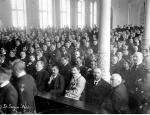 Warszawa, 28 listopada 1922 r. Posłowie na otwarciu sesji sejmowej, w sali obrad, w której w 1921 roku uchwalono Konstytucję Rzeczypospolitej.