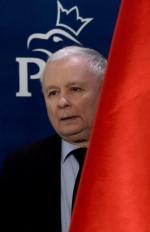 Jarosław Kaczyński popiera pomysł nowelizacji ustawy o ochronie zwierząt, ale musi pogodzić w tej sprawie swoje środowisko.